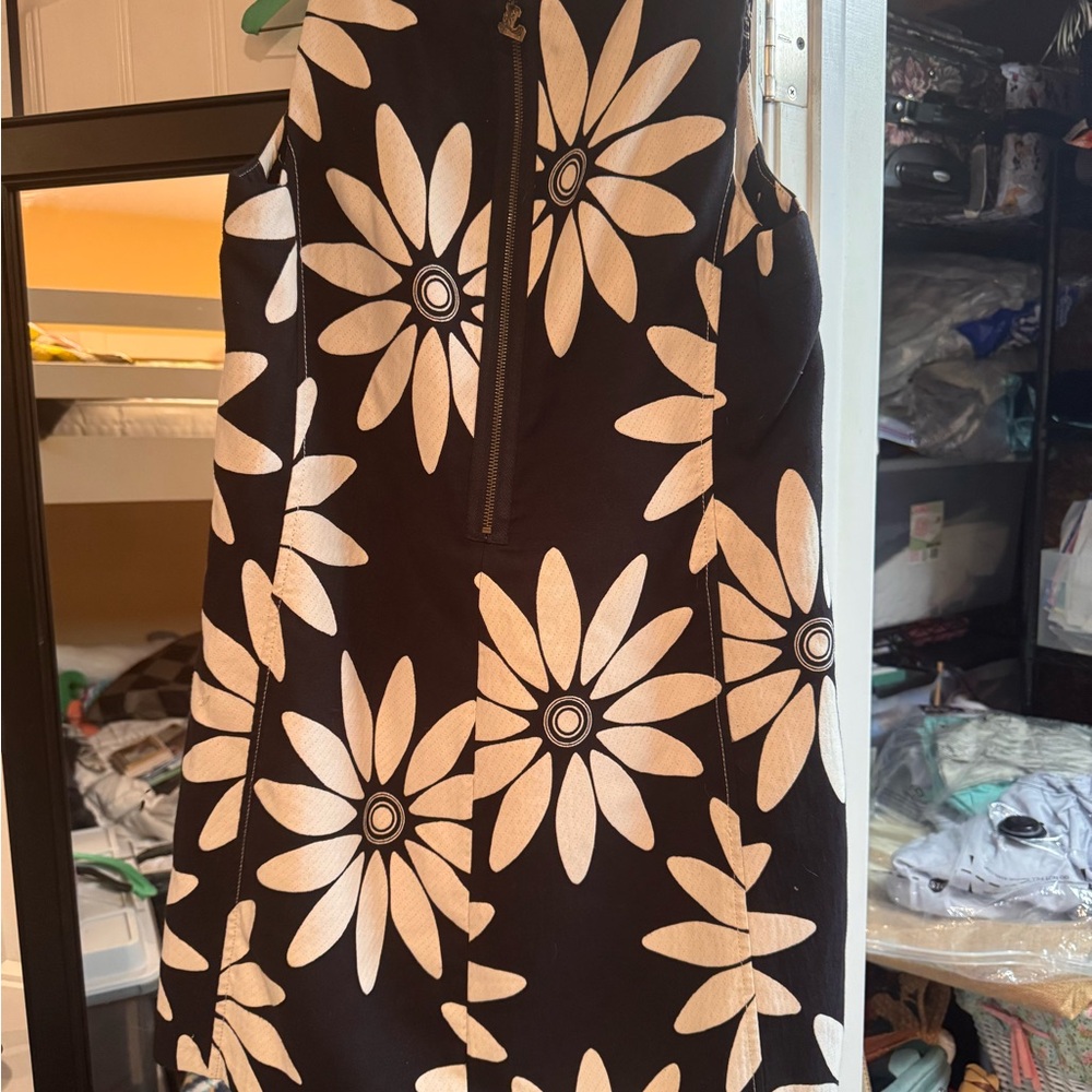 Black and White Floral Dress - Brand is Desigual - Picture 2 of 4